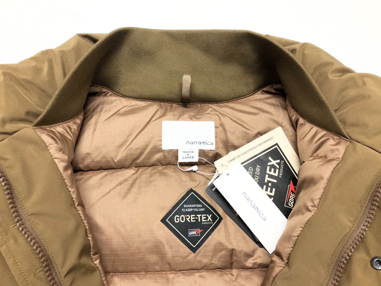 ショートダウンジャケット