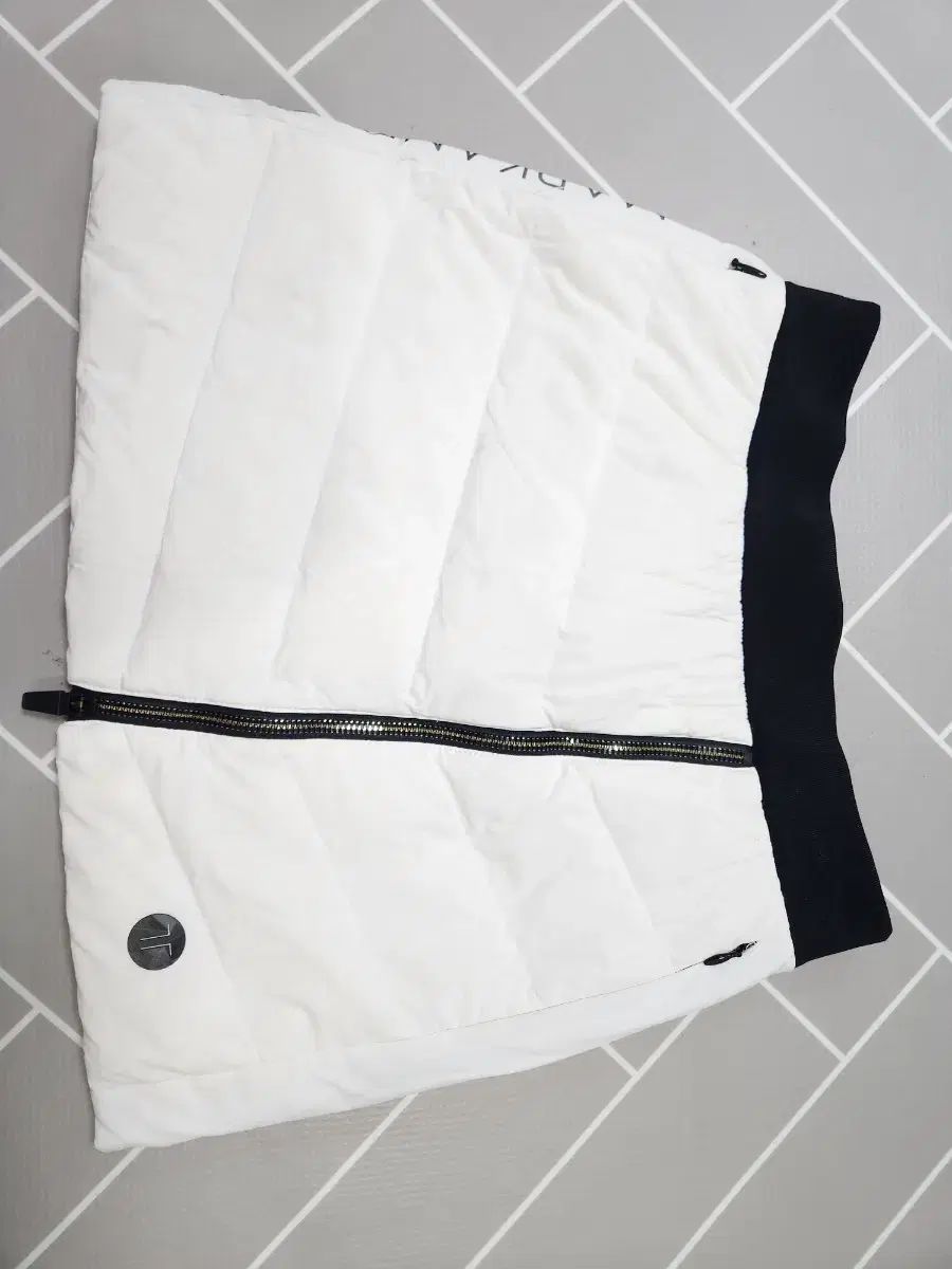 MARK - LONA マークアンドロナ レディースグーススカート 70