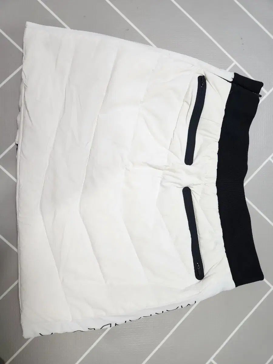 MARK - LONA マークアンドロナ レディースグーススカート 70