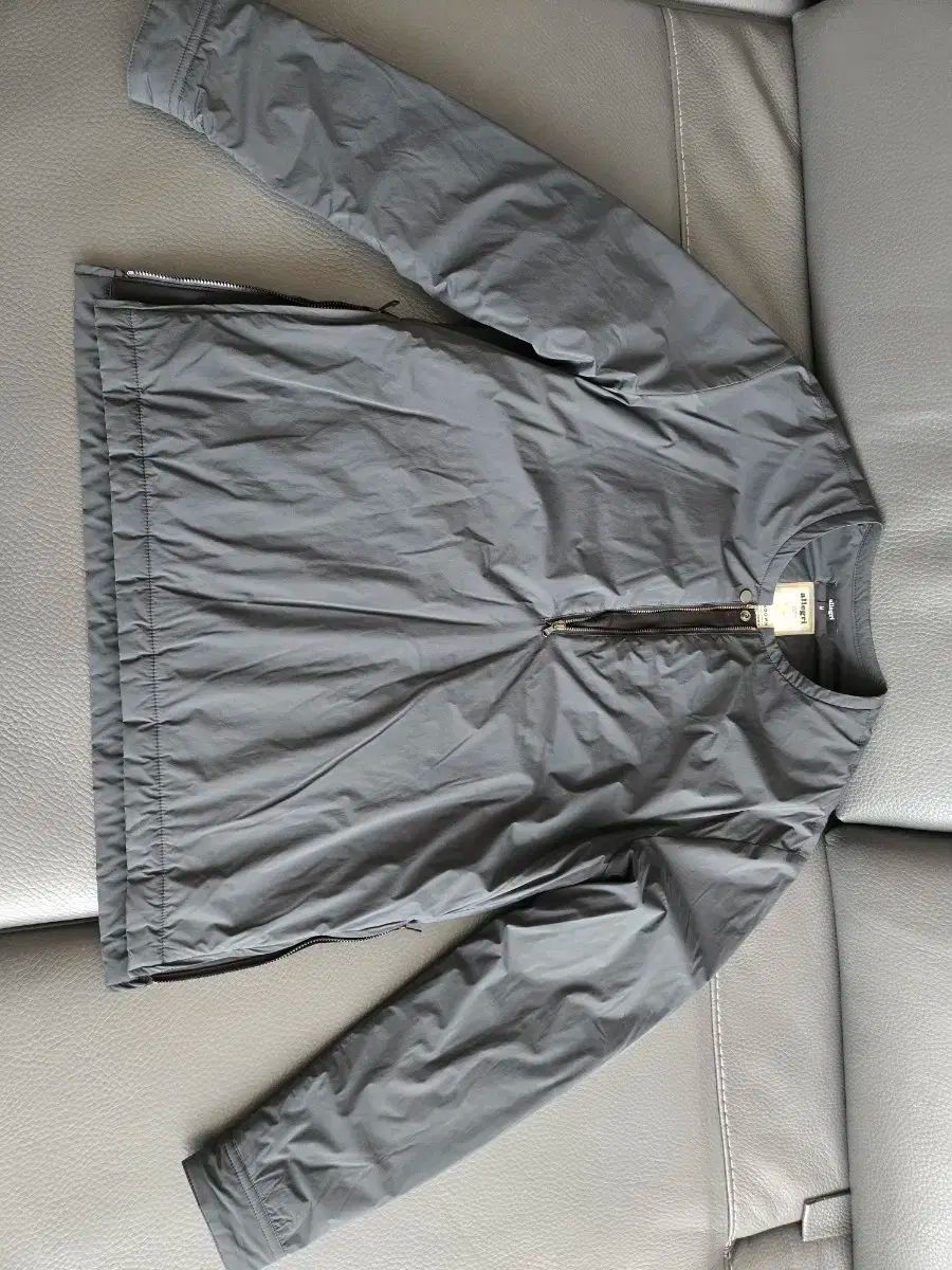 Allegri アレグリ ハーフジップアップ ダウン 100サイズ M 内部