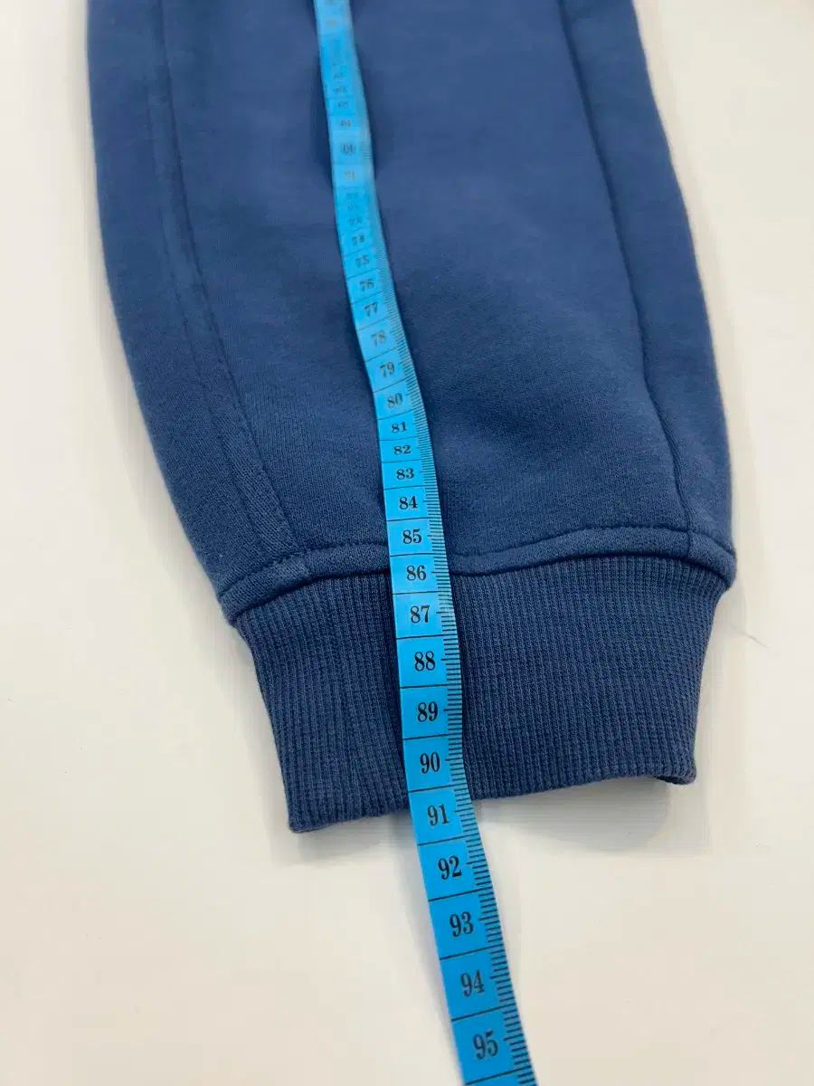 ジップアップ ズボン