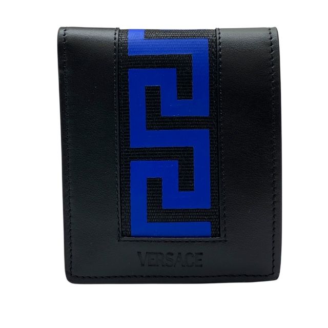ヴェルサーチェ 1012221 グレカ 財布 二つ折り財布 折財布 コンパクトウォレット 札入れ ロゴ レザー ブラック ブルー VERSACE メンズ 人気 定番 感 モード 上品