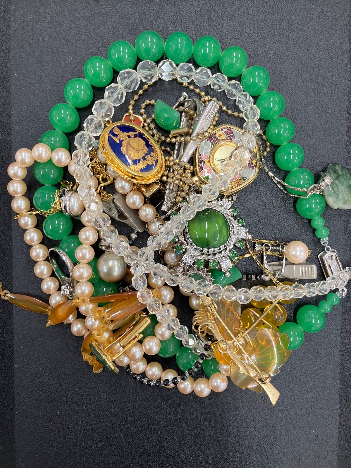 遺品整理 生前整理 アクセサリーまとめ3 - メルカリ