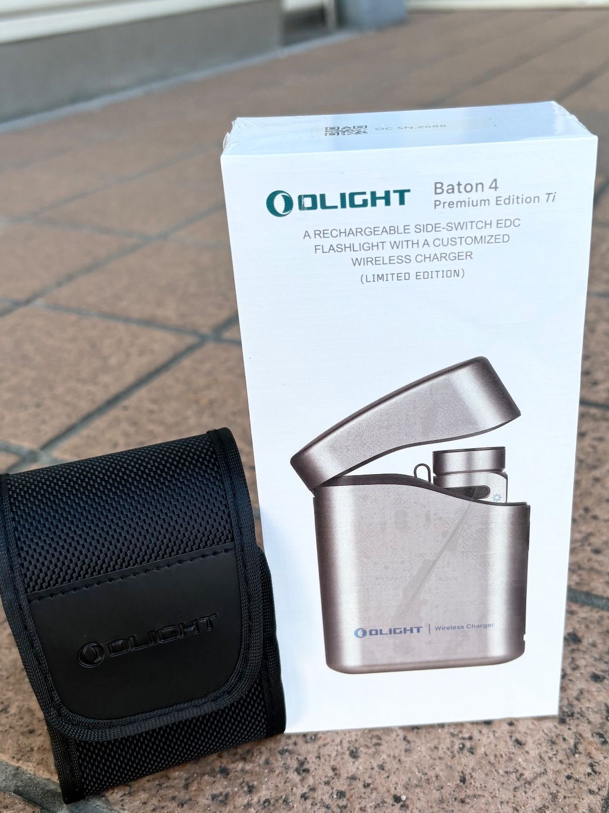 Baton 4 Premium Edition ワイヤレス充電ケース付き 品 品 チタン 品 純正ケース付き