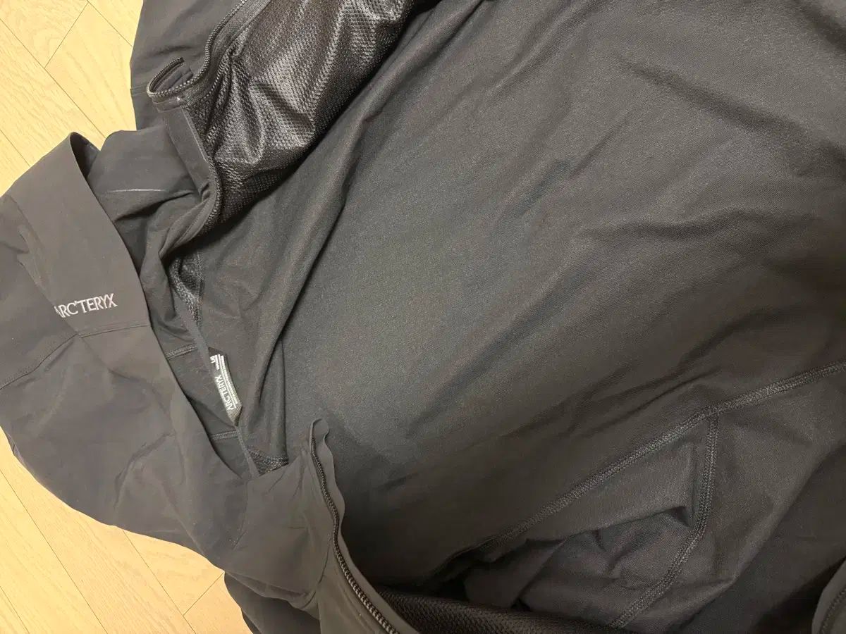 ARC TERYX アークテリクス GAMMA ガンマ フーディ ブラック L