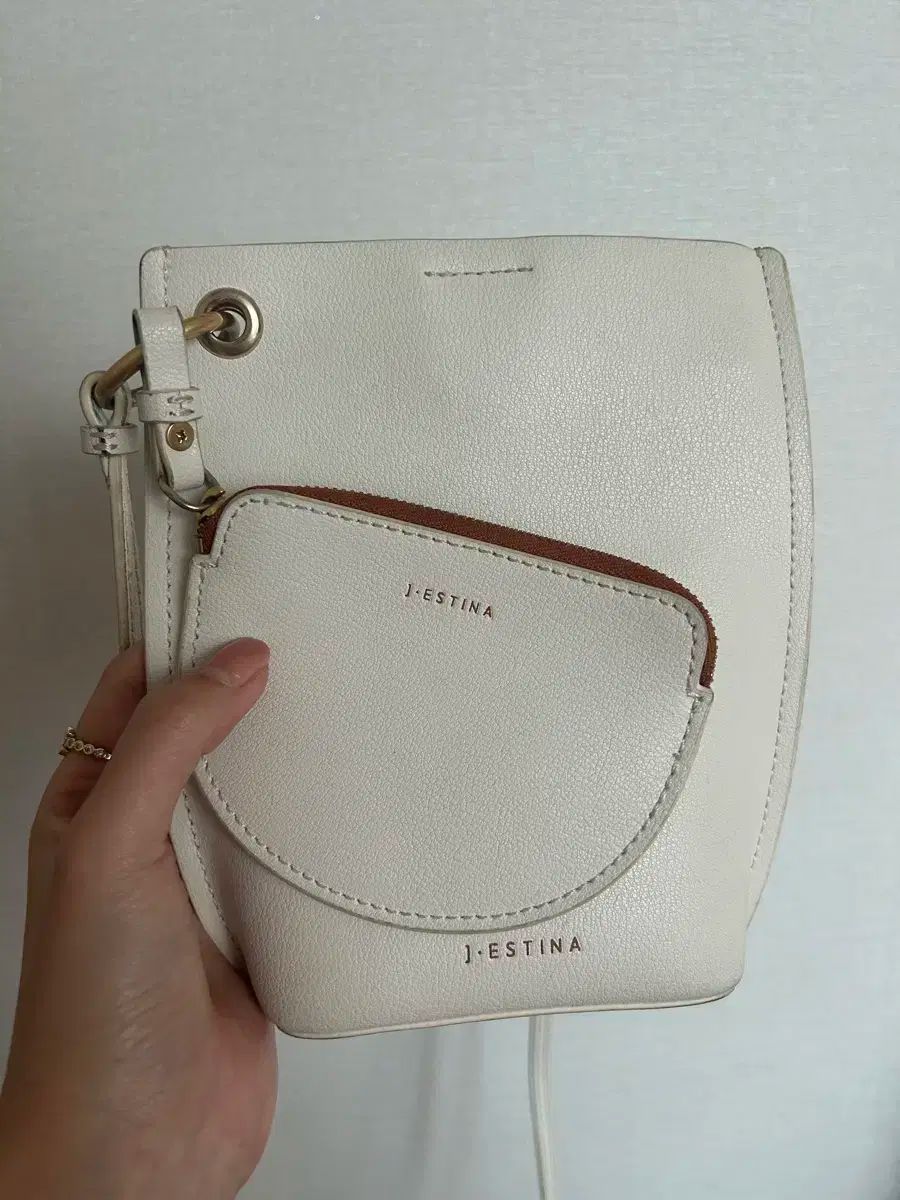 J.ESTINA ミニ クロスバック アイボリー