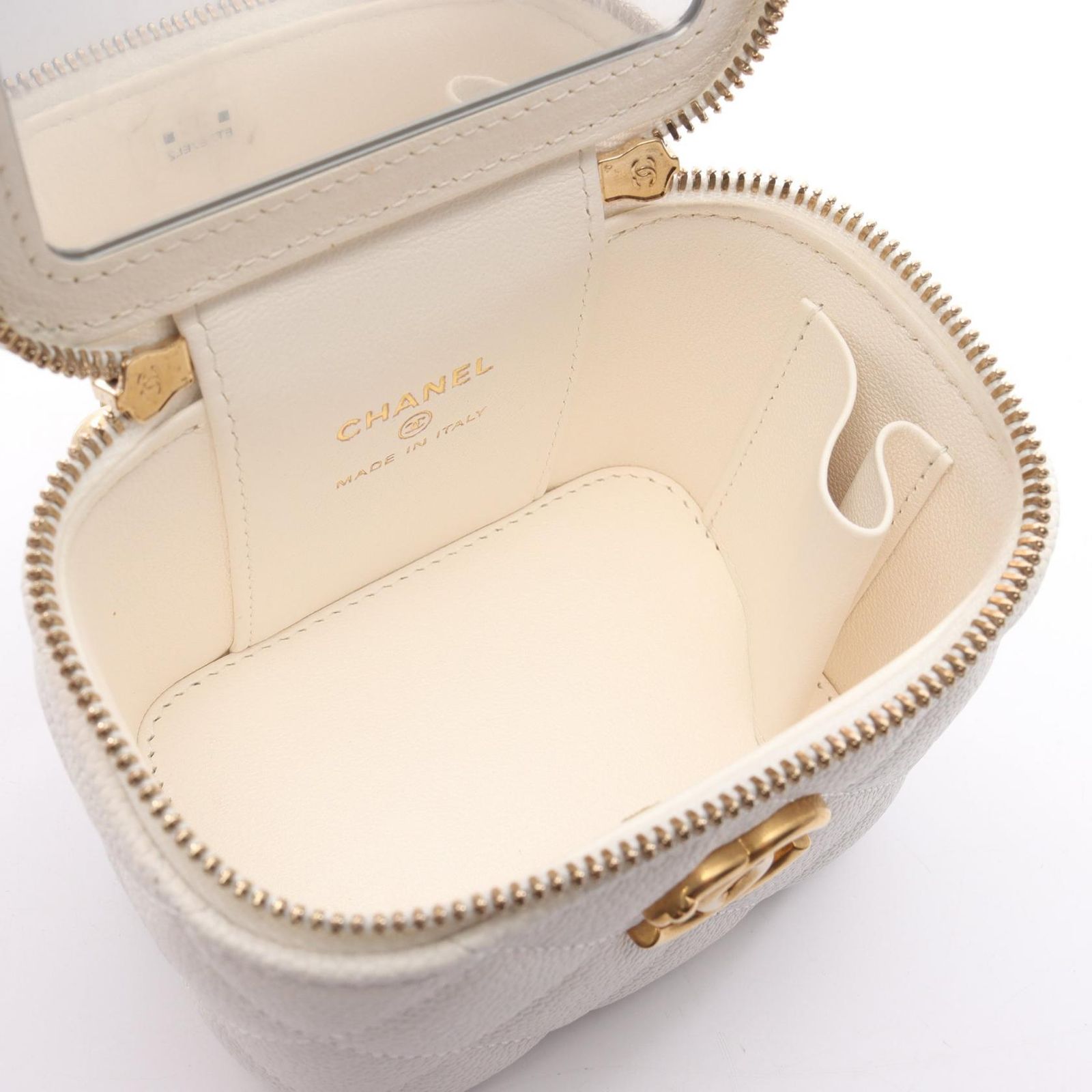 ホワイト キャビアスキン