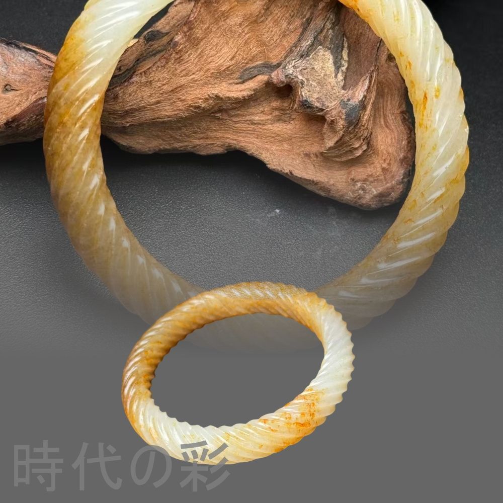 中国古美術.旧藏品.時代物.古和田玉彫り.螺紋バングル.プレスレット 細工 裝身具 賞物 R07111003