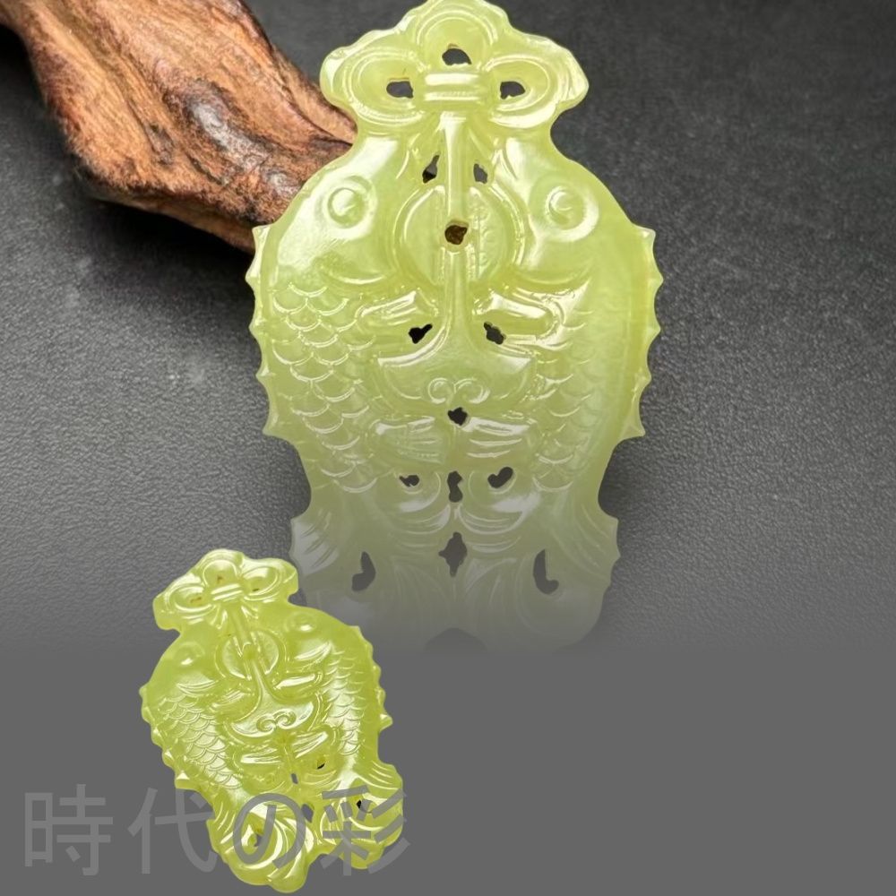 中国 唐物 玉佩  美品  細工彫  古玉 翡翠 透かし彫り 根付け  時代物 中国 唐物 玉佩 美品 細工彫 古玉 翡翠 透かし彫り 根付け 時代物 中国
