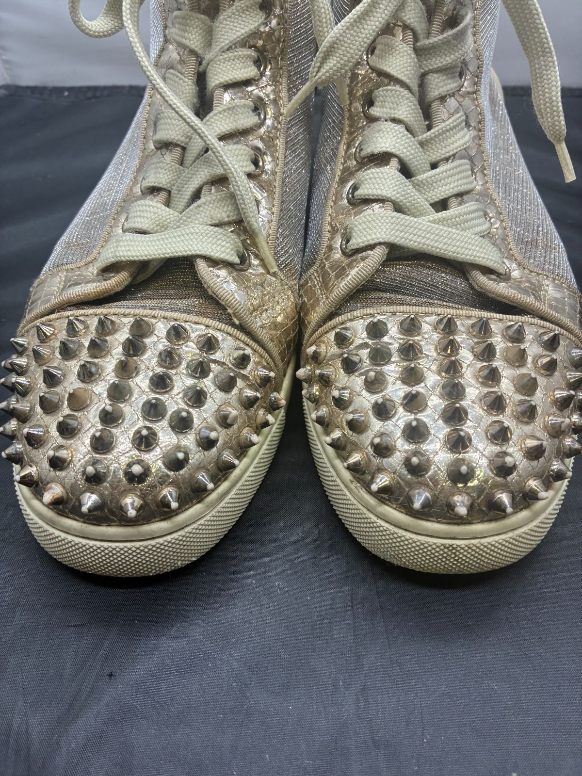 Christian Louboutin クリスチャンルブタン スパイクスタッズ レザー