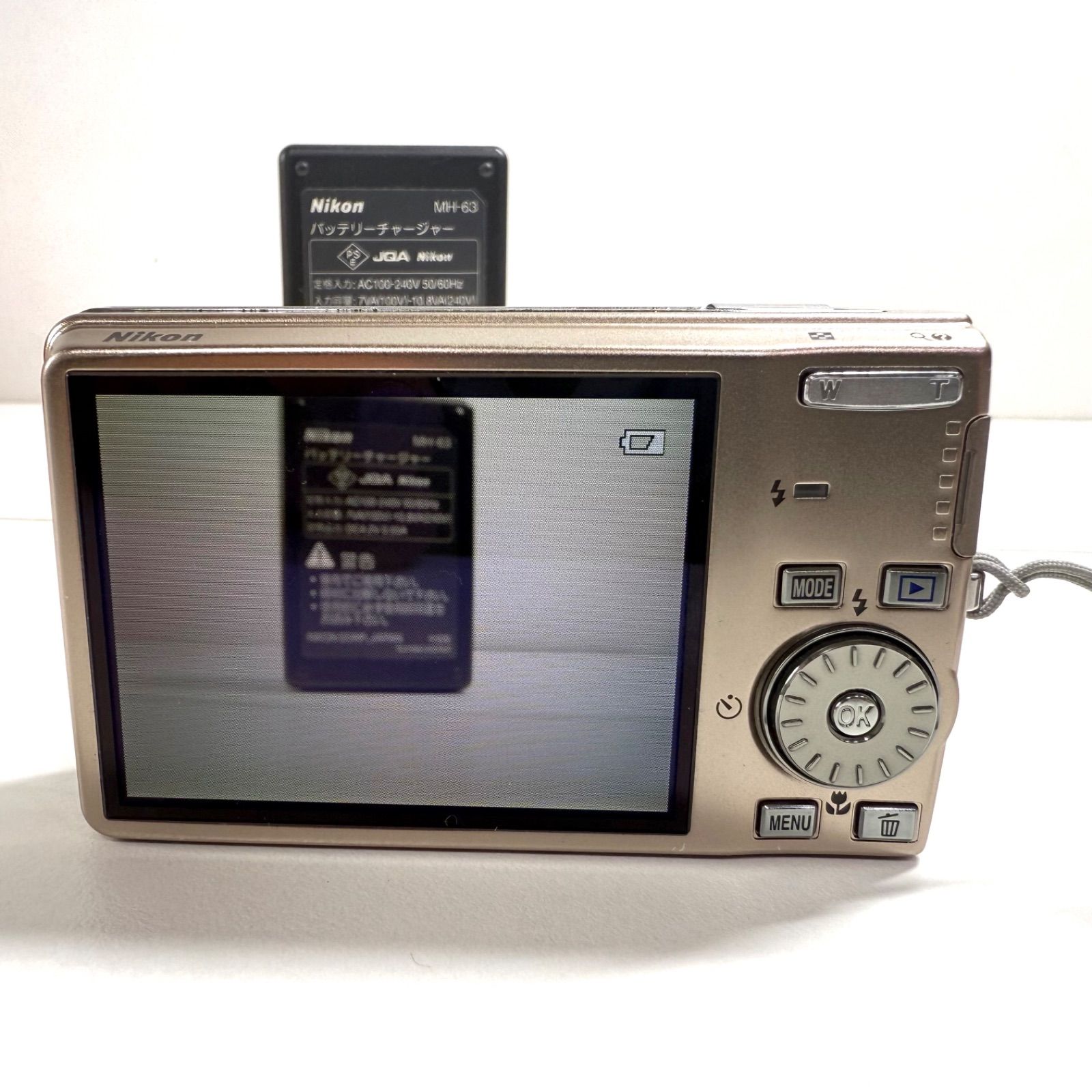 Nikon COOLPIX S600 コンパクトデジタルカメラ 充電器付き Nikon COOLPIX S600 コンパクトデジタルカメラ 充電器付き Yahoo