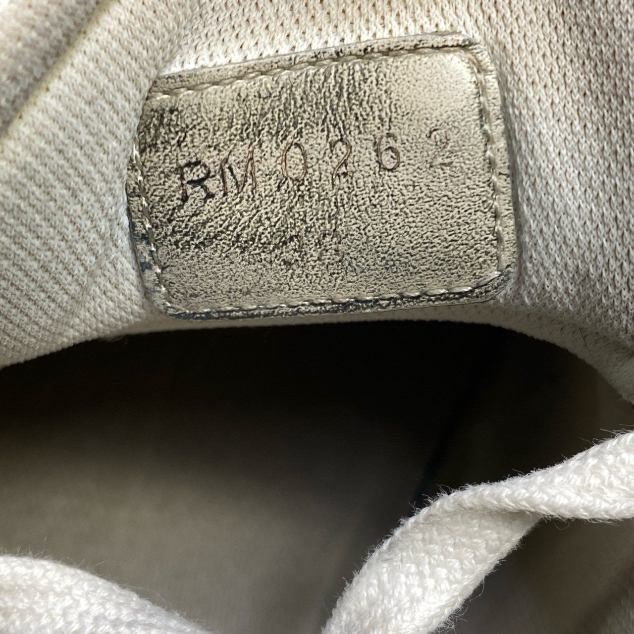 ブロックスニーカー