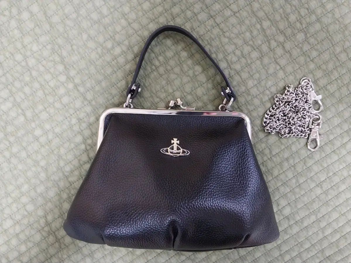 Vivienne Westwood ヴィヴィアン ウエストウッド チェーン ミニ トート-クロスバック