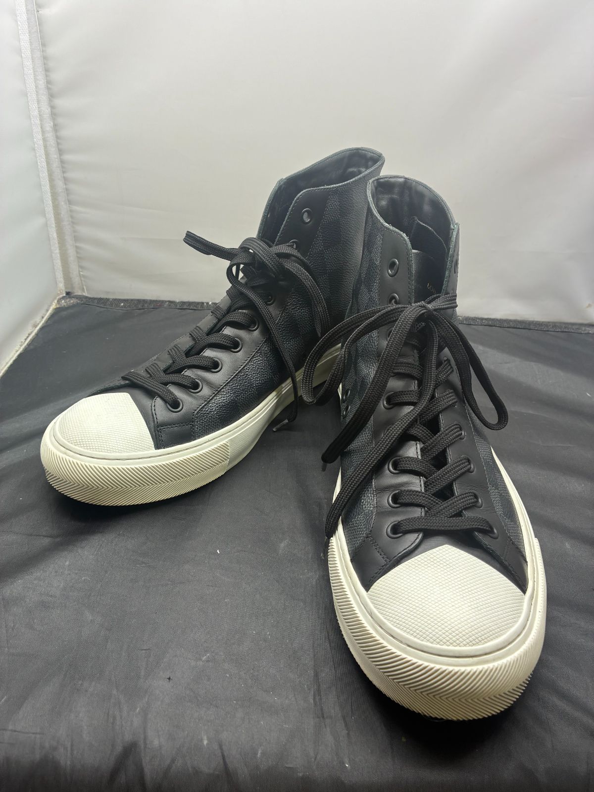 LOUIS VUITTON ヴィトン メンズ ダミエグラフィット スニーカー 8 D25071505