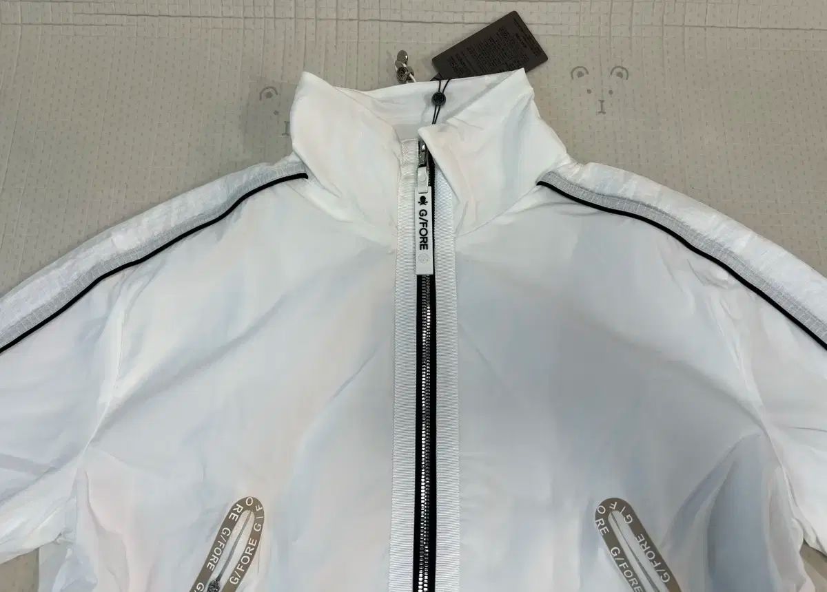 ウィンドブレーカー L