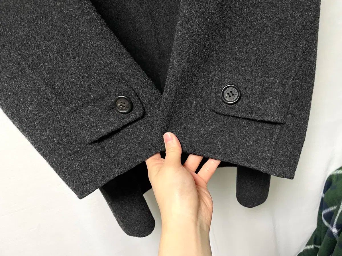 隠しボタンダウン