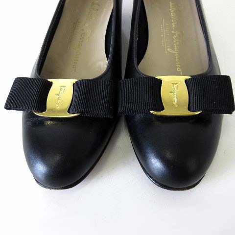 サルヴァトーレフェラガモ Salvatore Ferragamo パンプス ヴァラ