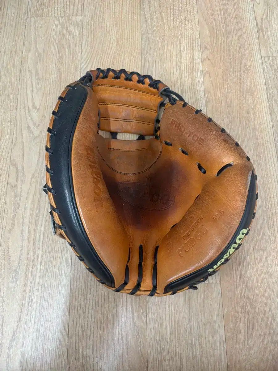 ウィルソン a 2000 キャッチャーミット グローブ