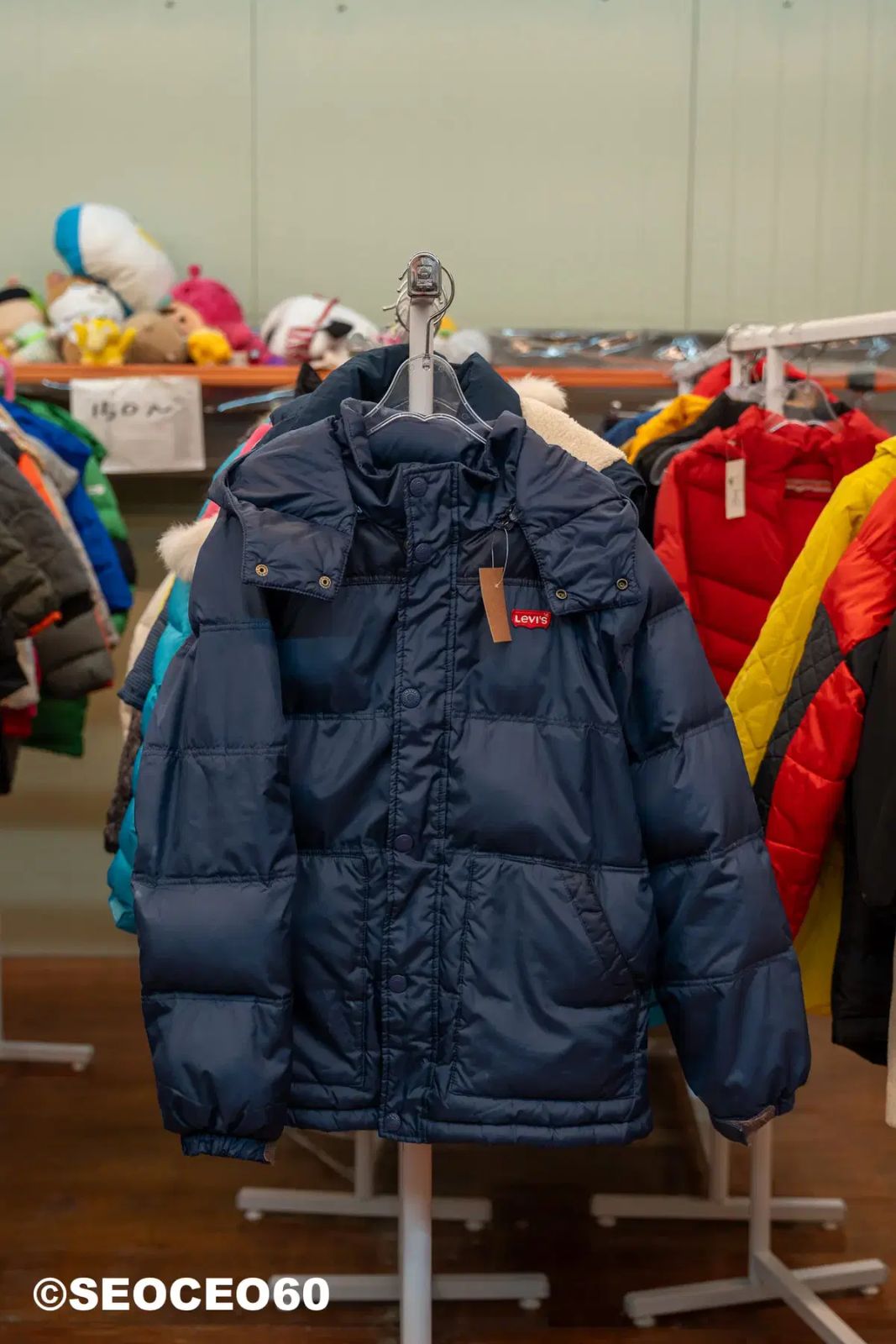 全国無料，本物保証 キッズ リーバイス ネイビー ダウン 155サイズ その他