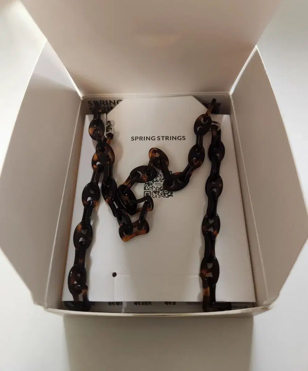 ヒョウ柄 レオパード