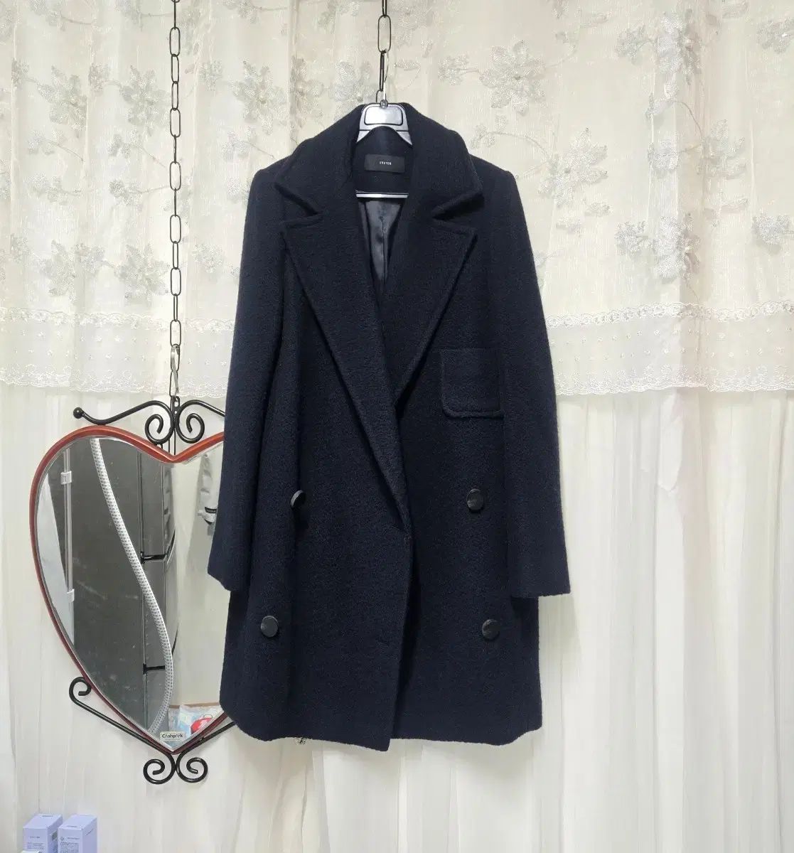 The HANDSOME ネイビー ダブル ボタン コート