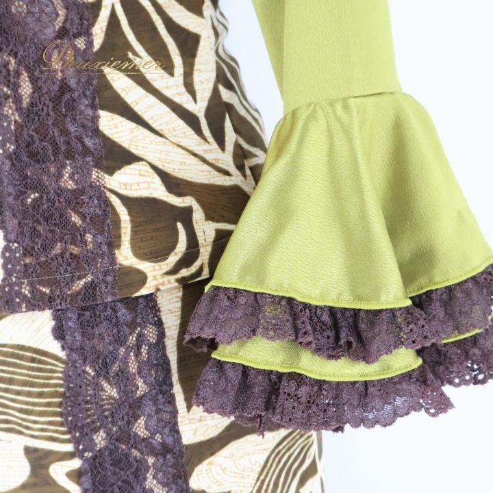 ソニアジョーンズ　フラメンコ衣装　ブルー系　トップス　スカート　セット ソニアジョーンズ フラメンコ衣装 トップスソニアサイズ⑤ スカートM