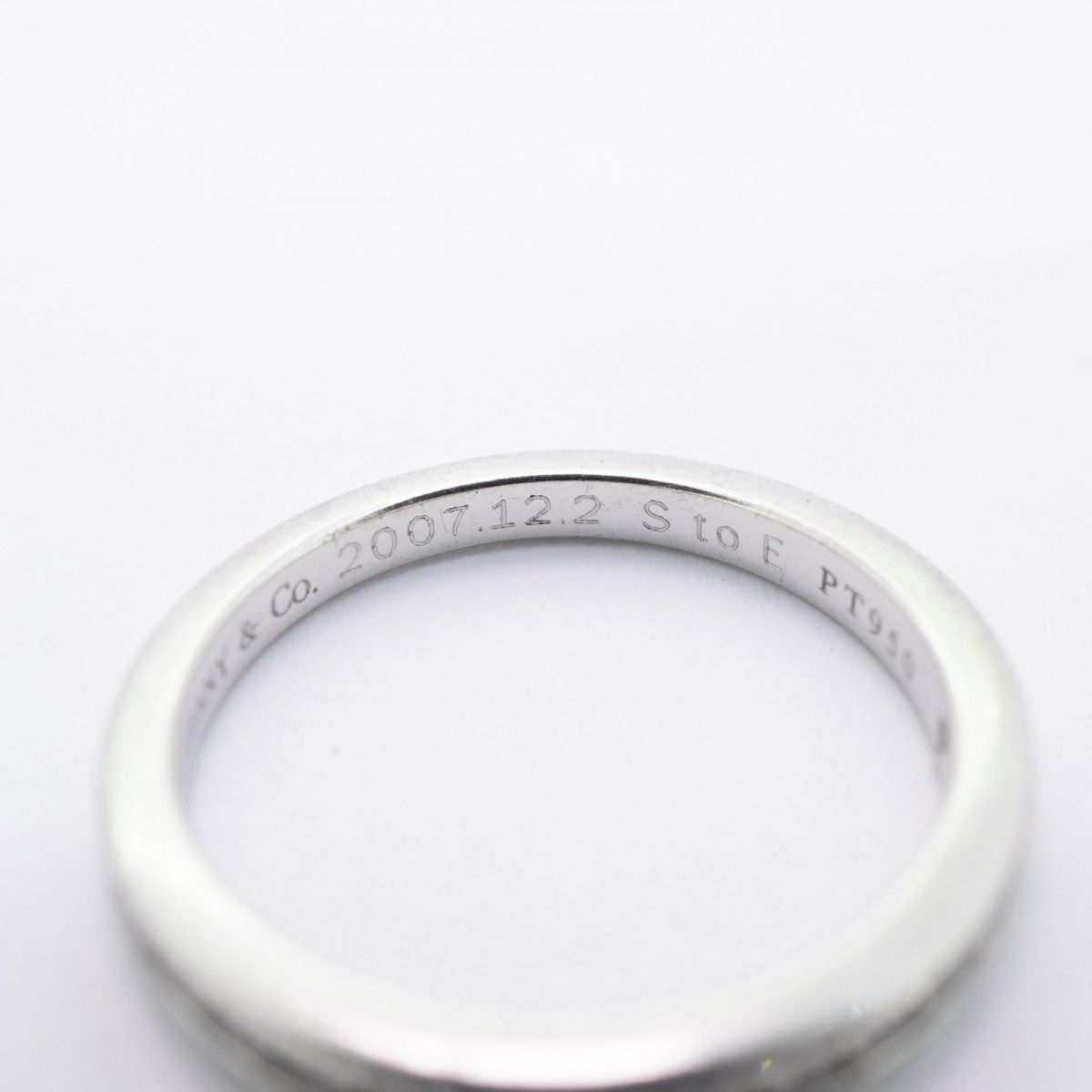5job0052】ティファニー リング チャネルセッティング ハーフ