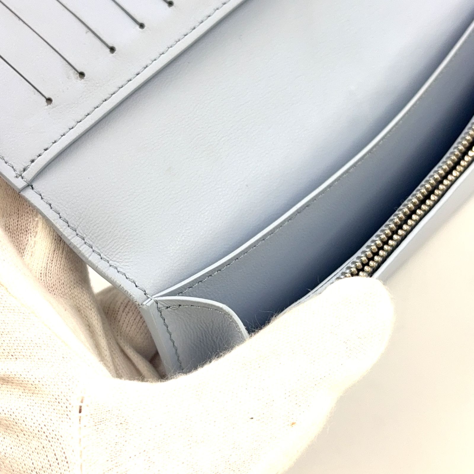 クロコダイル ライトブルー