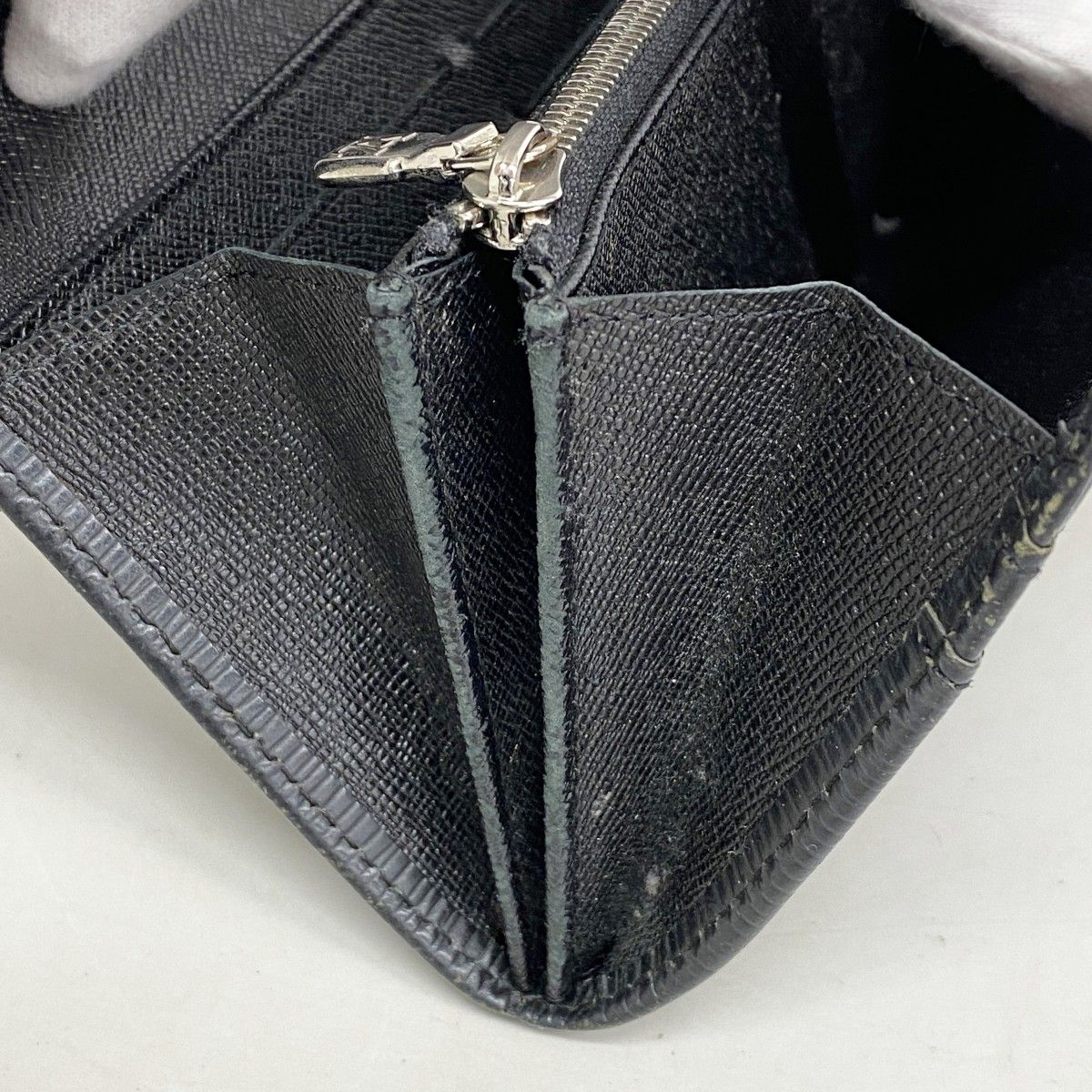 2381 ルイヴィトン