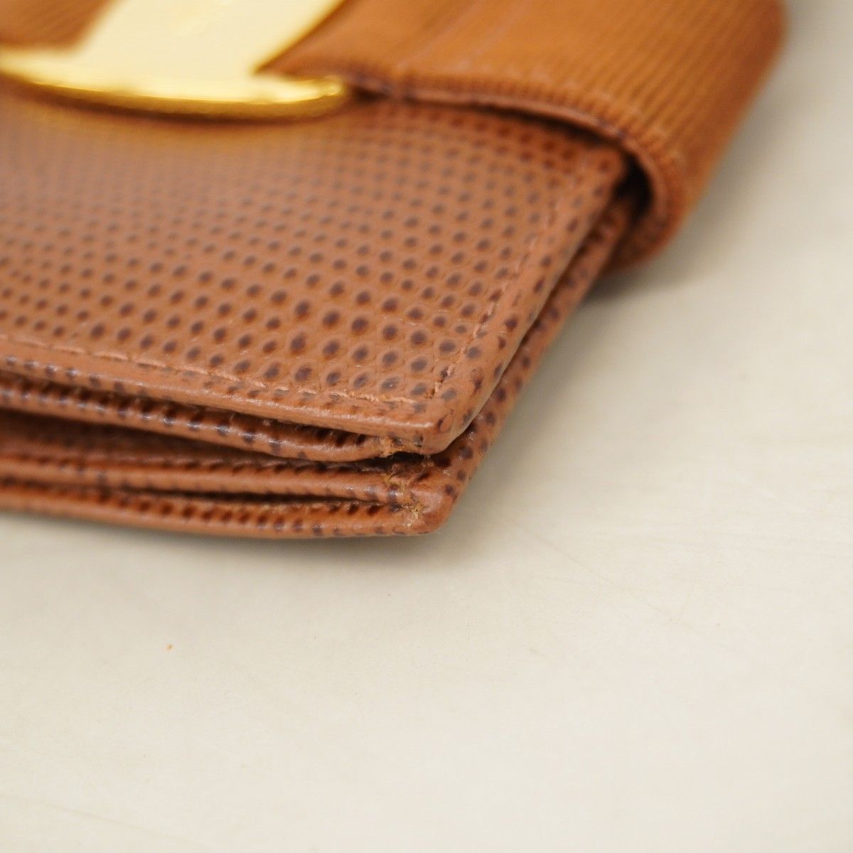  5 oc 2409 サルヴァトーレフェラガモ 財布 ヴァラ レザー ブラウン ゴールド金具 レディース その他 小物