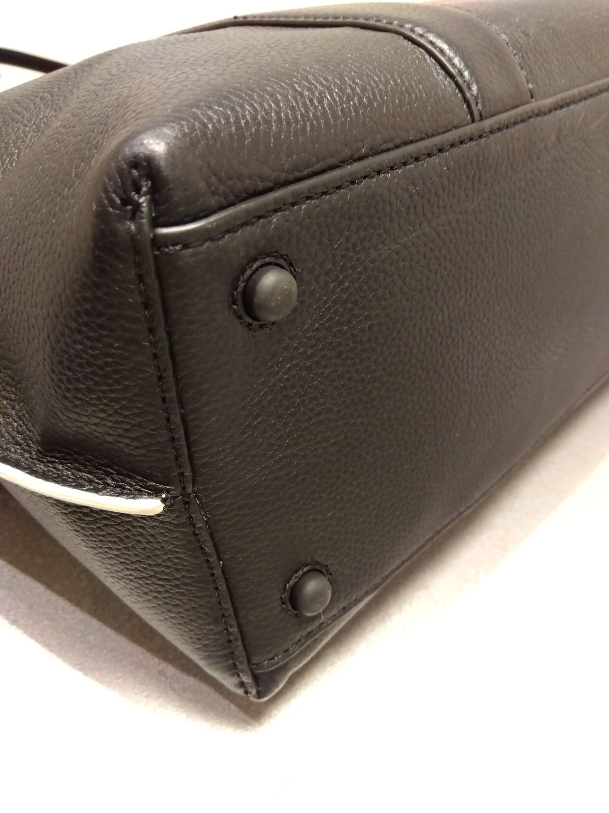 4 コールハーン