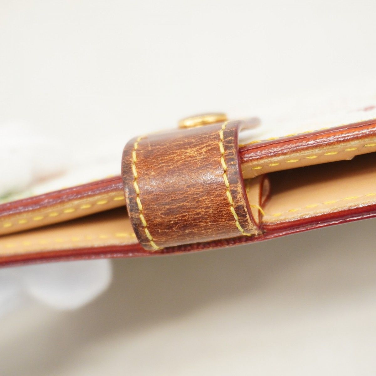 ルイヴィトン 手帳カバー