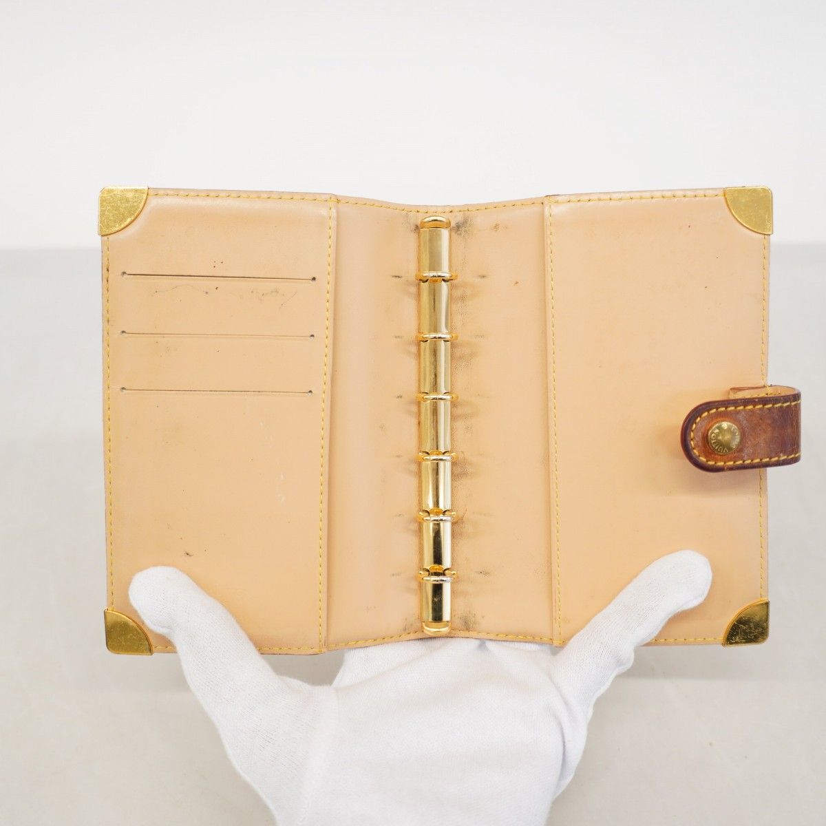 ルイヴィトン 手帳カバー