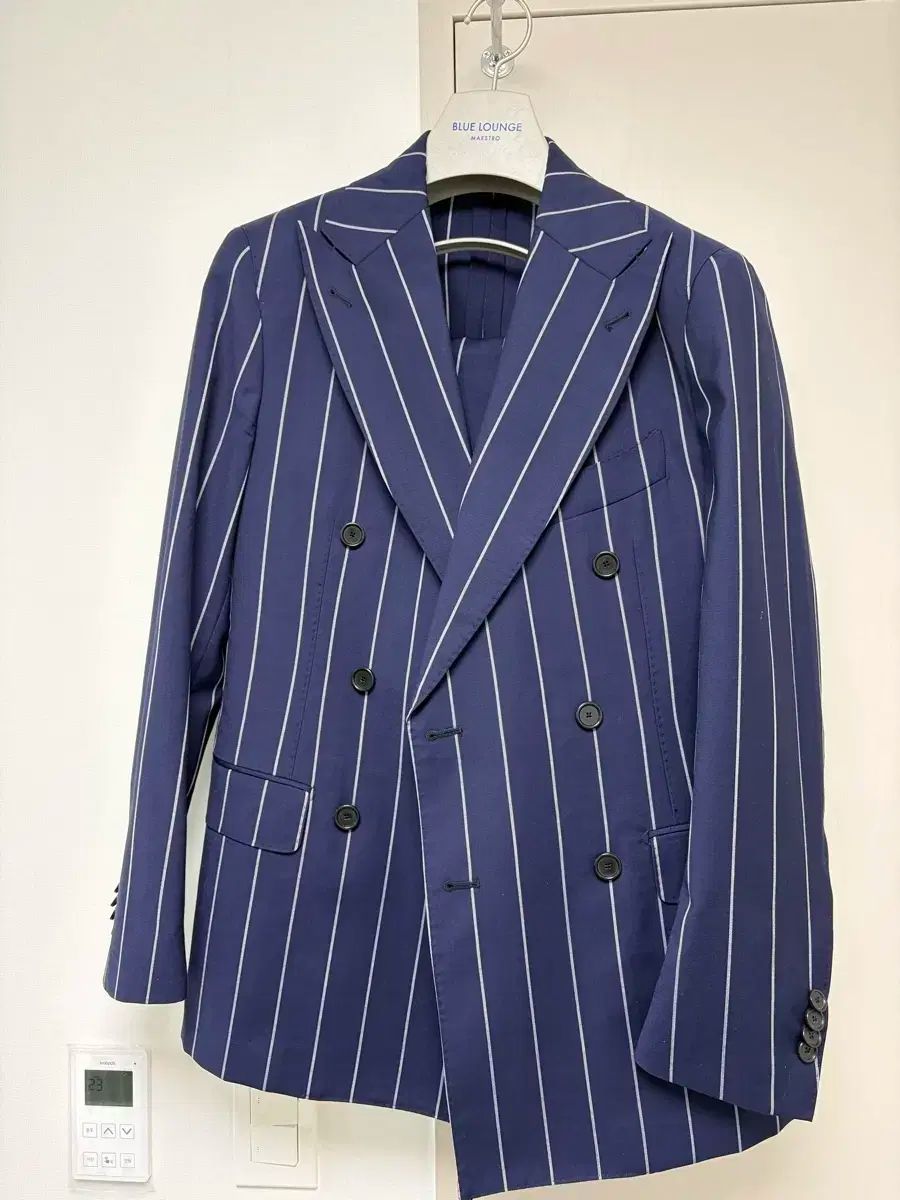 MAN ON THE BOON ネイビー ストライプ スーツ