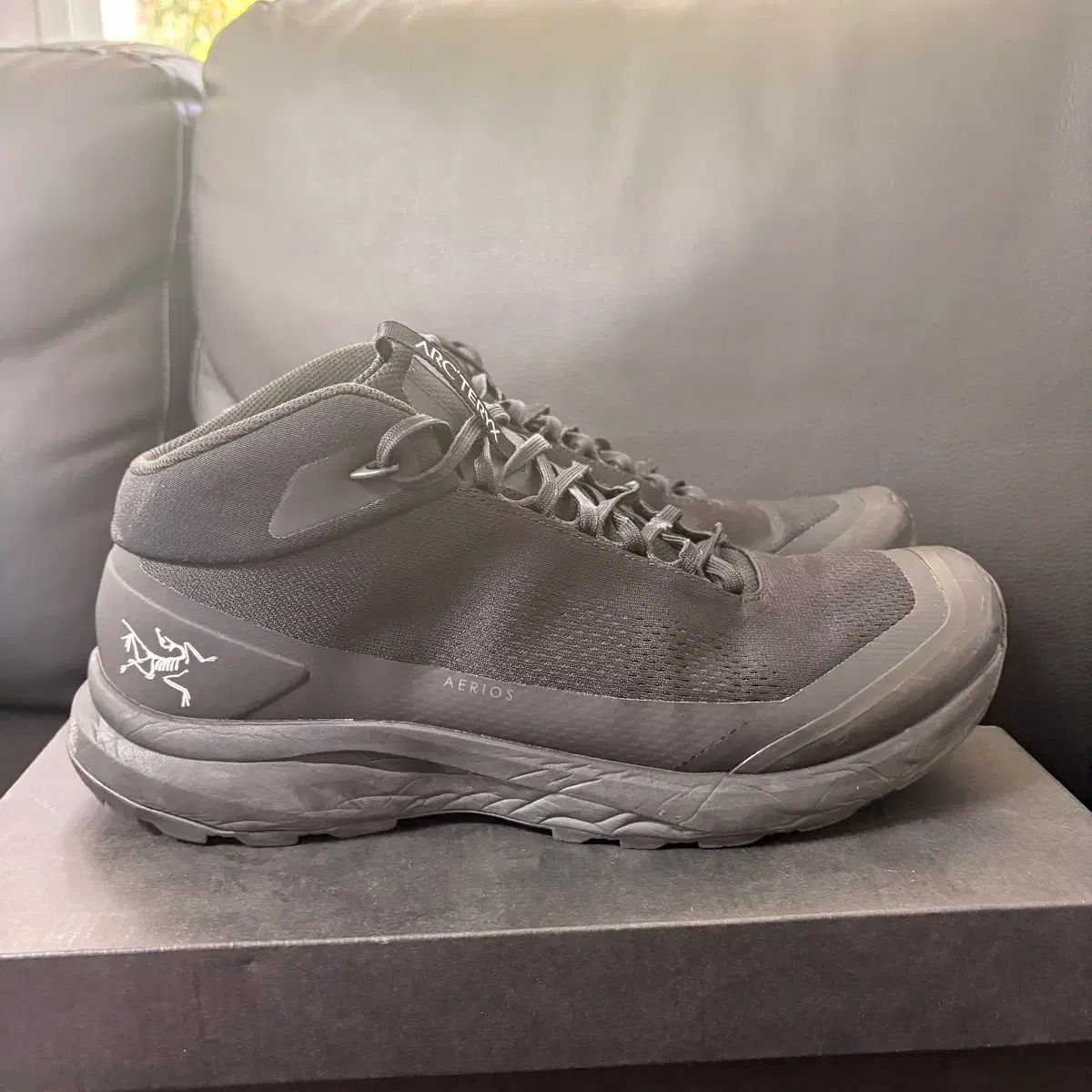 アークテリクス エアリアス ミッド アウラ 285mm