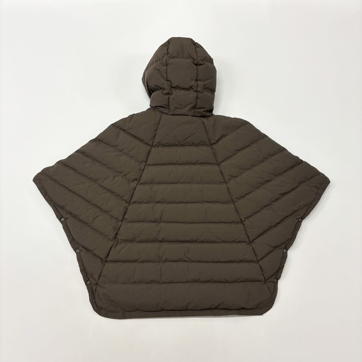 良品 MOUNTAIN EQUIPMENT マウンテンイクイップメント ダウン ポンチョ