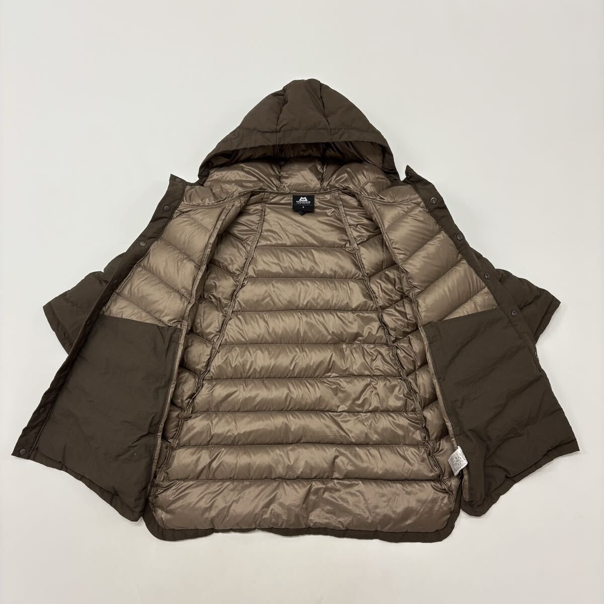 良品 MOUNTAIN EQUIPMENT マウンテンイクイップメント ダウン ポンチョ