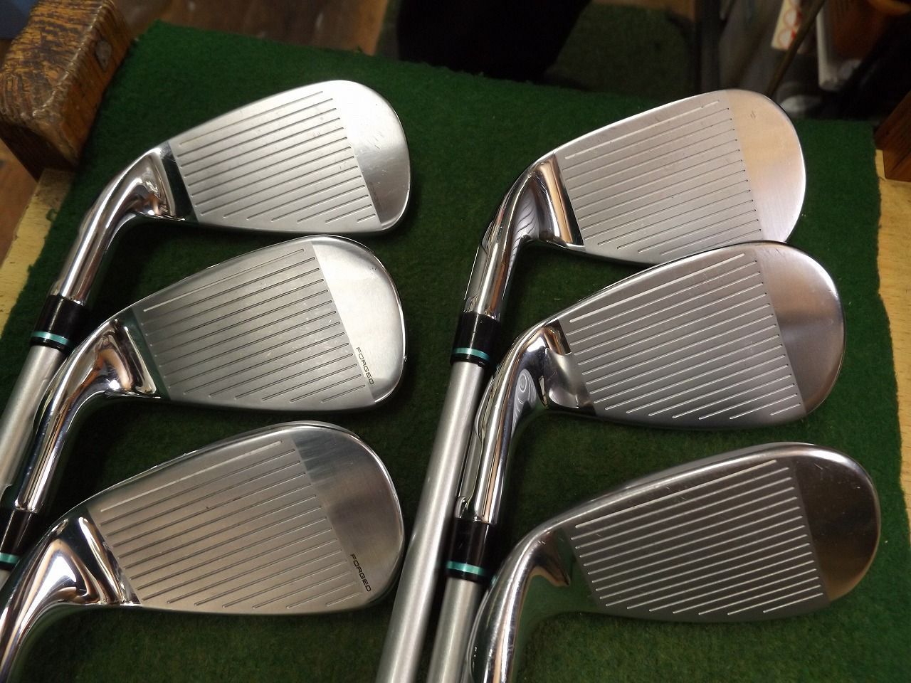 4929 STEALTH GLOIRE LA 7-PW AW SW カーボン L テーラーメイド ステルスグローレ レディス アイアンセット ゴルフクラブ .990691