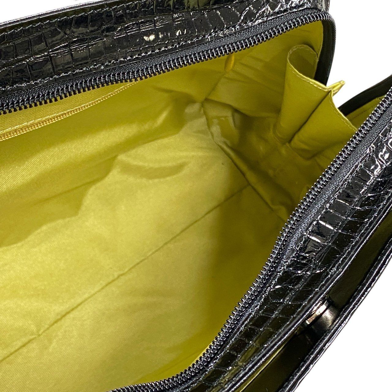 gk16《極美品》 sanpo サンポー JRA認定 シャイニングクロコ