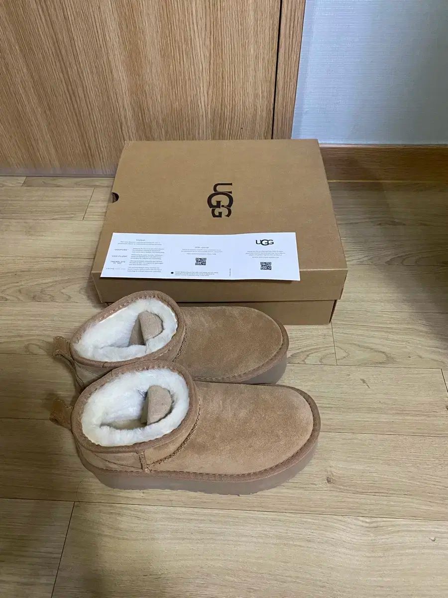 UGG アグ クラシック ウルトラミニ フラットフォーム us 5 uk 3