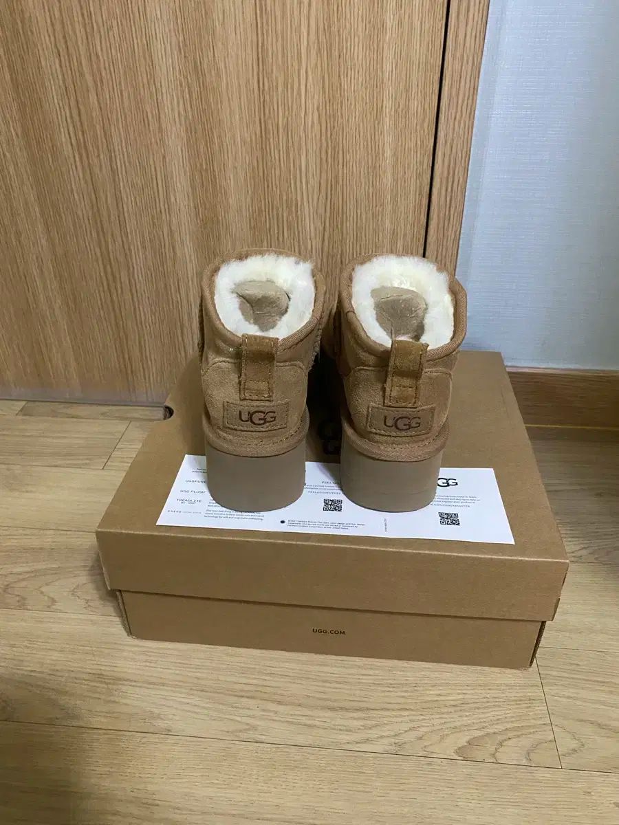  UGG アグ クラシック ウルトラミニ フラットフォーム us 5 uk 3 その他 ブーツ