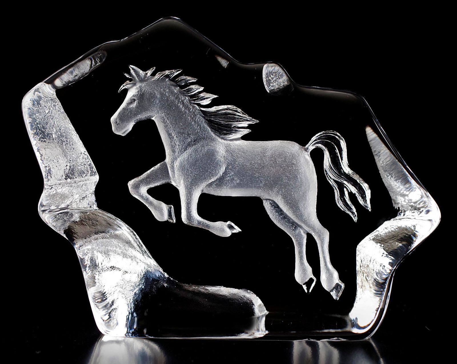 マッツジョナサン干支「飛躍の若馬」小・クリア 34072 - メルカリ