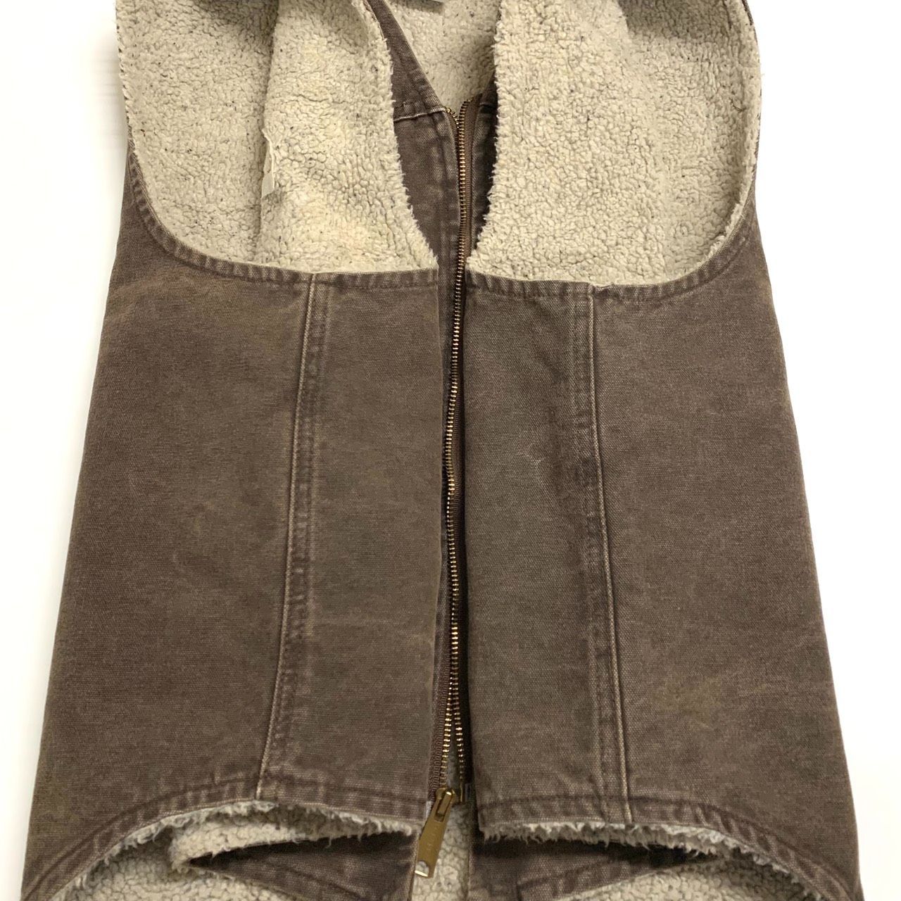 Carhartt】カーハート/ ダックベスト/裏ボア/ 革パッチ/企業刺繍入り