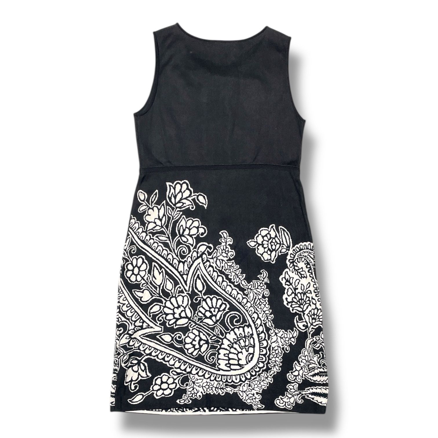 LEONARD レオナール ビーズ ニットワンピース ひざ丈 ノースリーブ 花