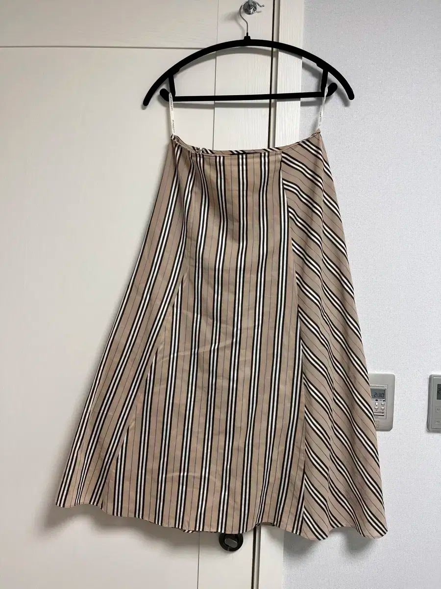 バーバリー ロンドン ストライプ スカート 40