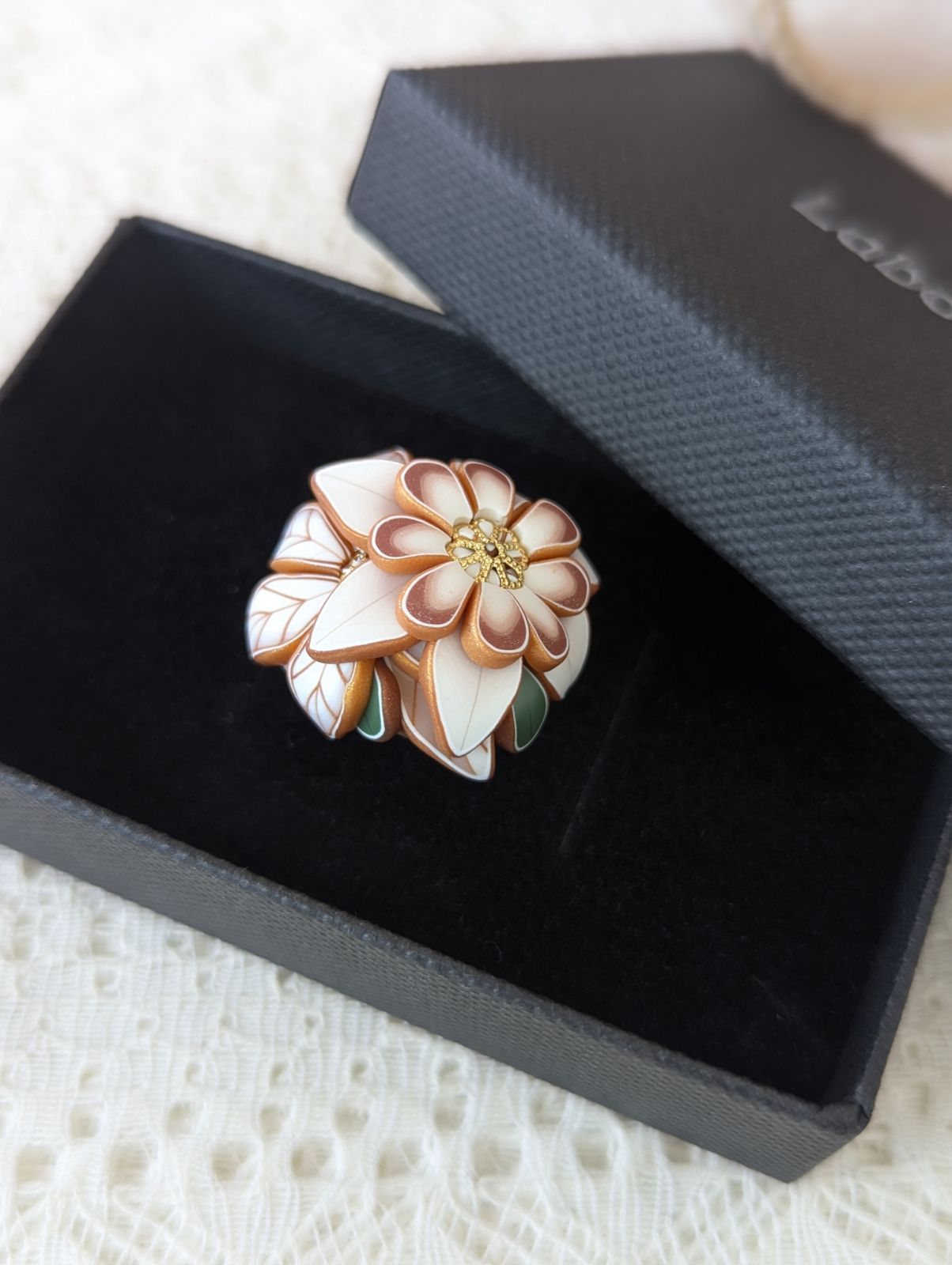 ❄︎ミント❄︎さま売約済三日月簪〈Bouquet・sepiaポインセチア・盛り〉 帯留め〈Bouquet・sepiaポインセチア・盛り〉 - メルカリ