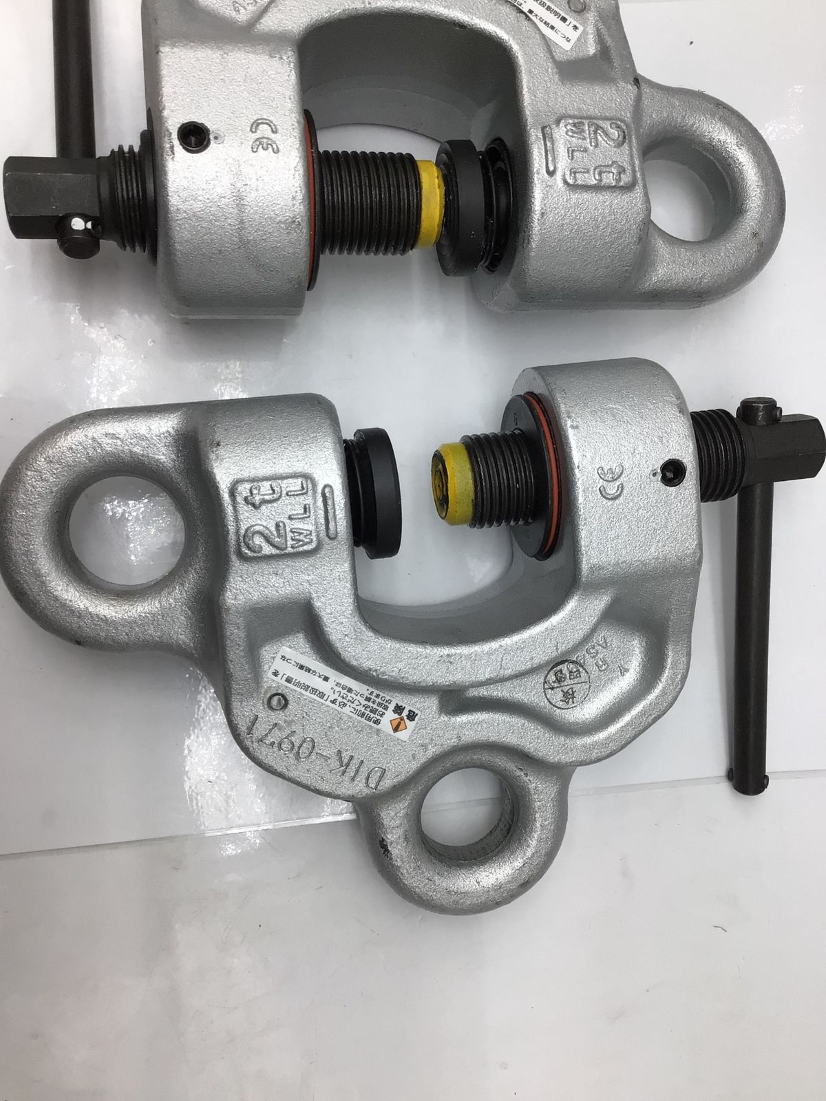 ねじ式全方向クランプ2台セット SBB-2t