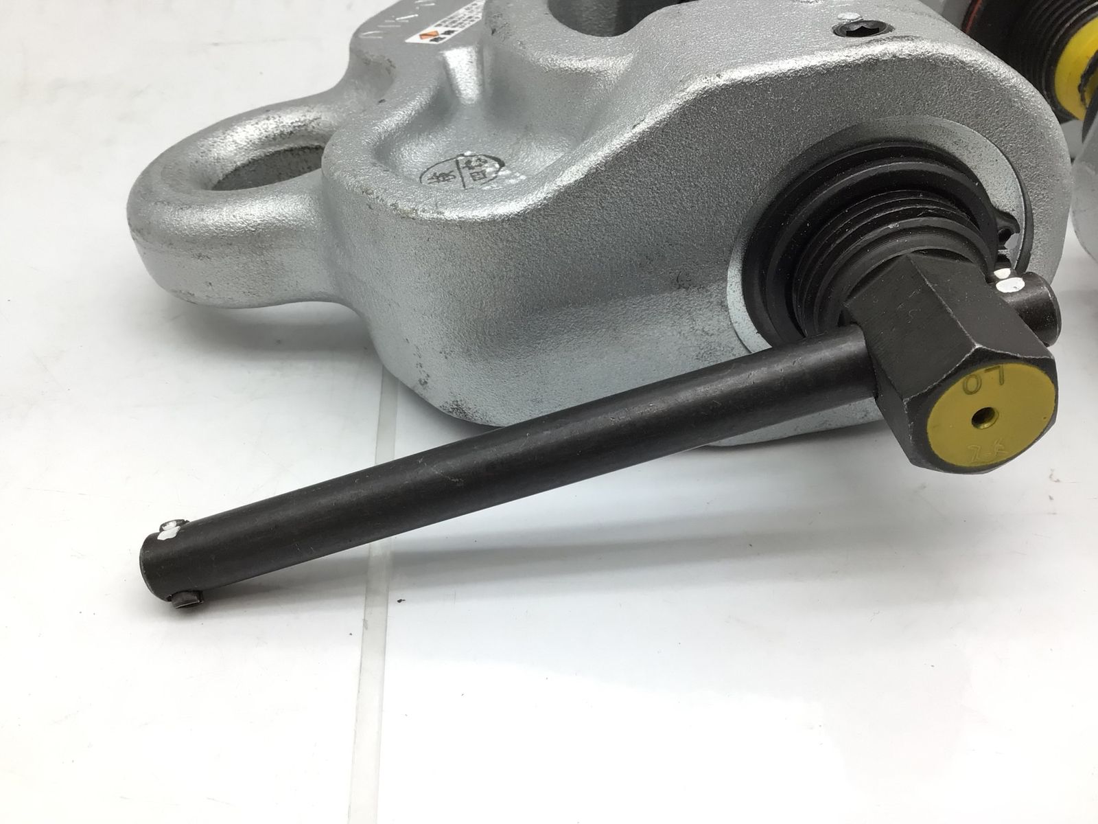 ねじ式全方向クランプ2台セット