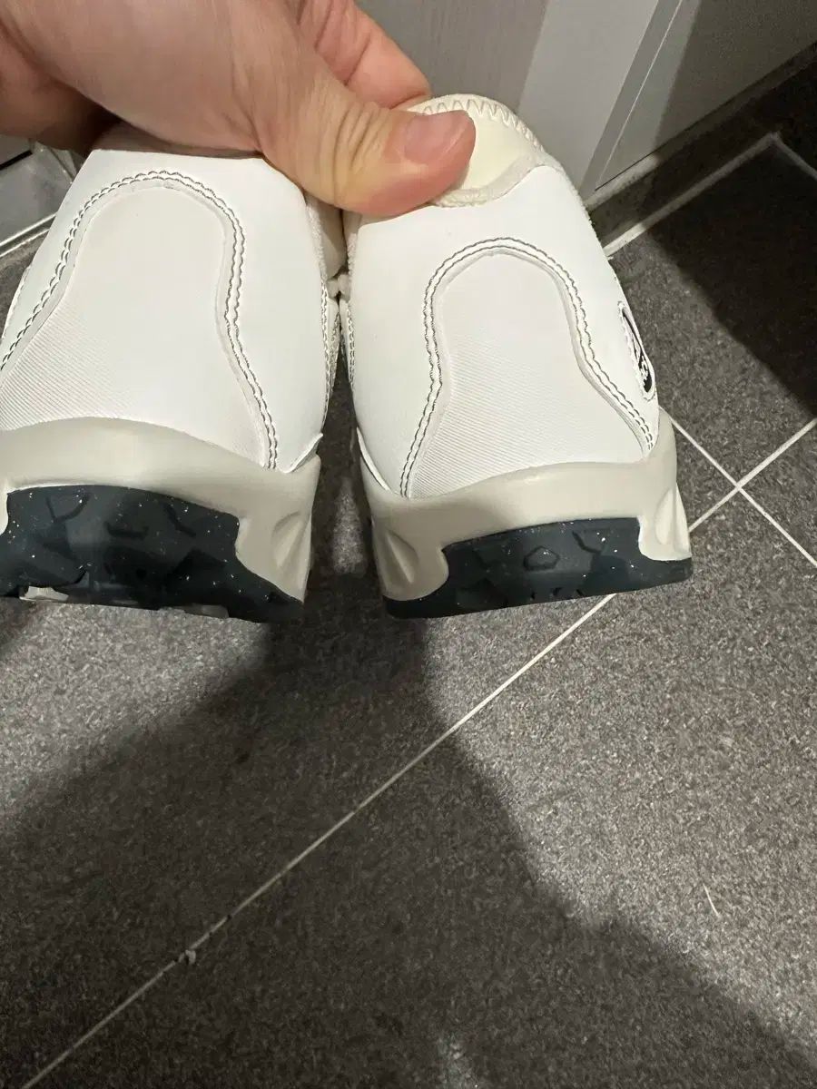 ナイキ ACG エア エクスプロード 265