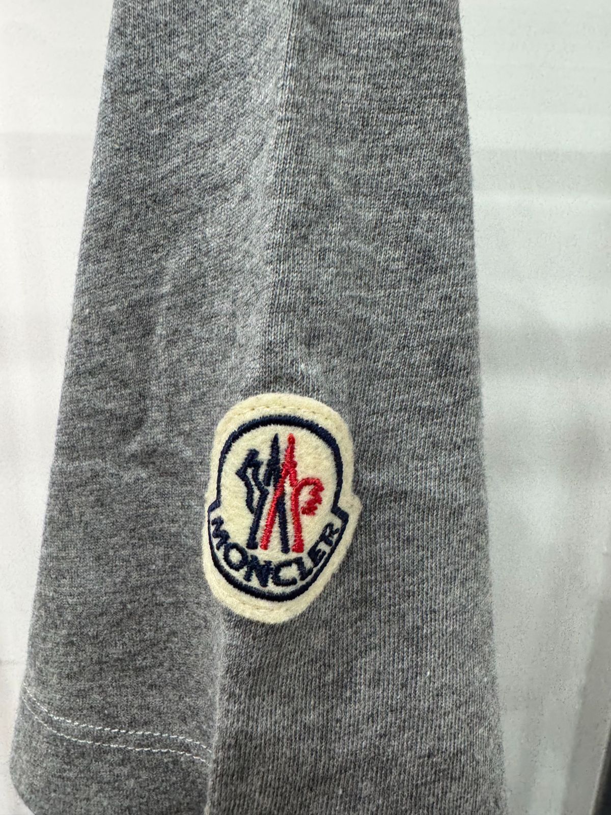 トップス D25072359